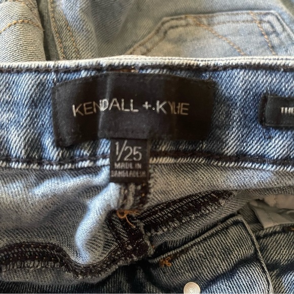 Kendall + Kylie distressed the ultra babe skinny jeans size 1/25 - Picture 12 of 13